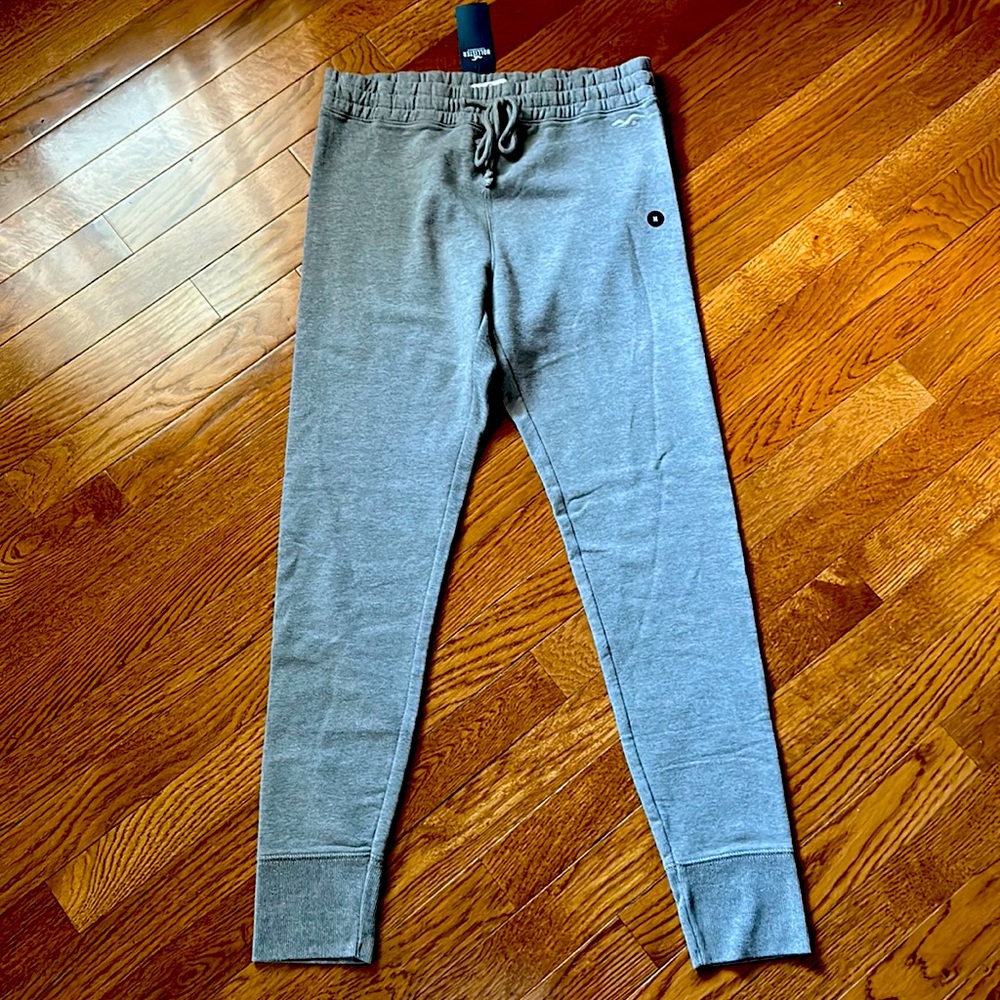 NWT/Medium Hollister gray joggers